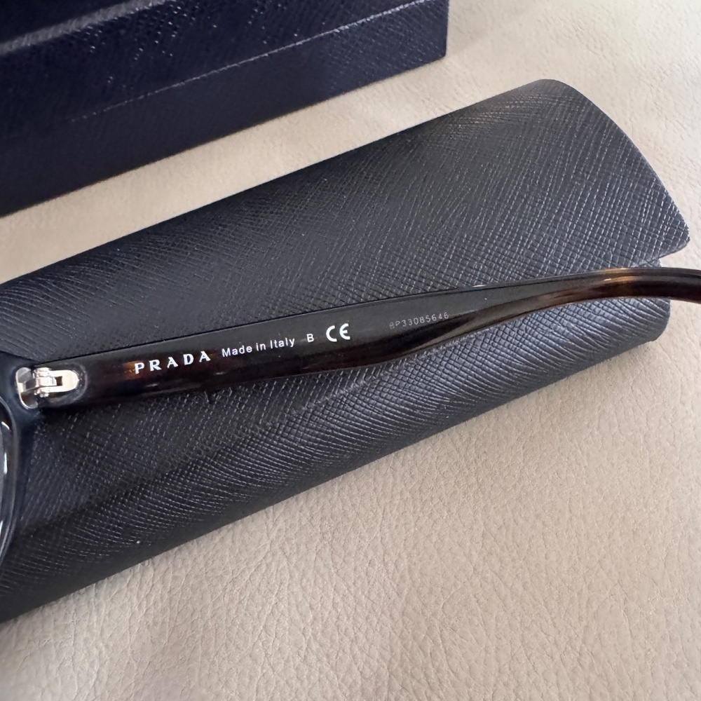 Prada journal eyeglasses  Authentic  Brand new - Picture 3 of 4